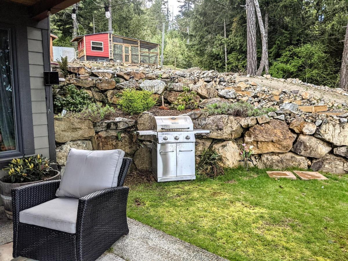 Mountain House Of Wonder * Qualicum Beach